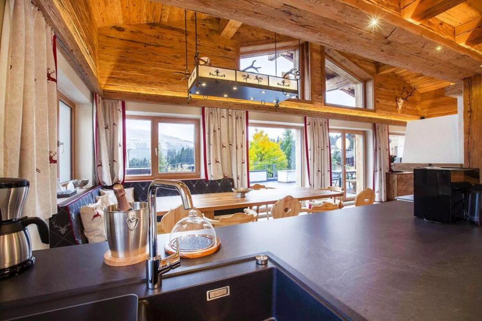 Chalet Edelweißalm-Living room