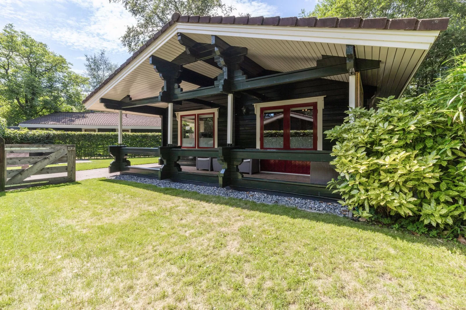 Chalet Veluwemeer-Exterior summer