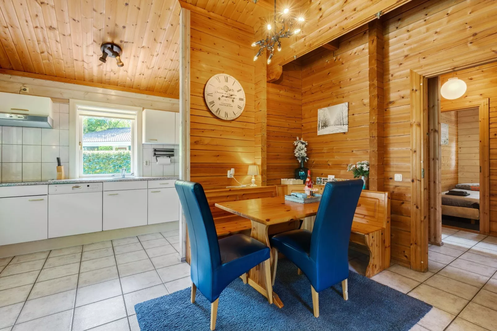 Chalet Veluwemeer-Dining room