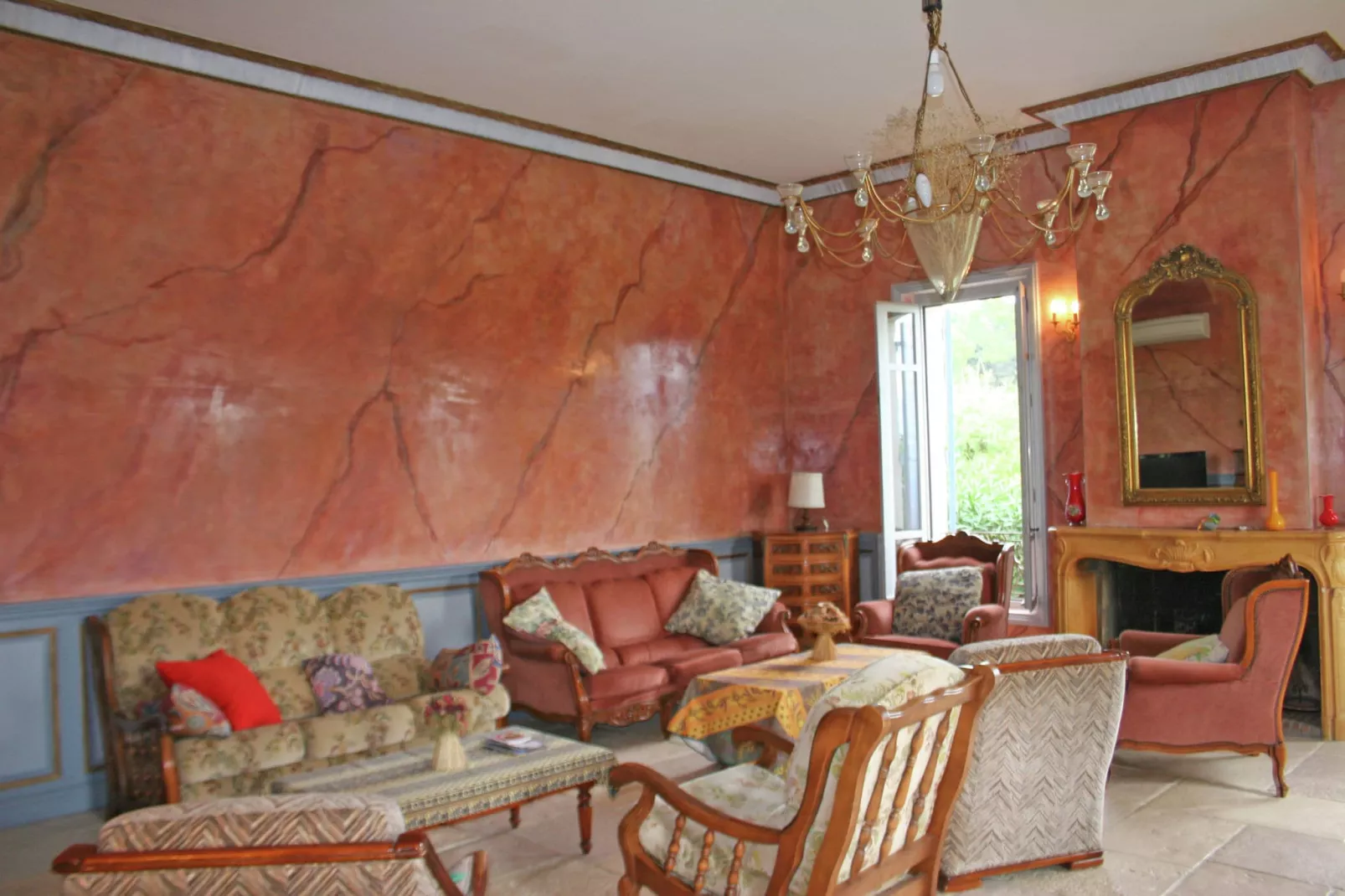 Grande Maison-Living room