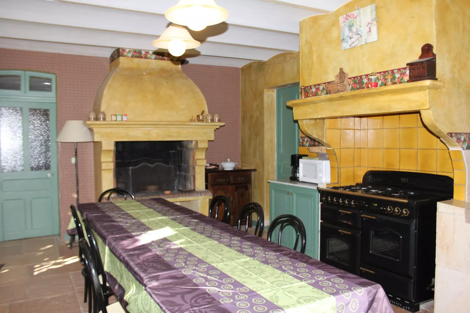 Grande Maison-Kitchen