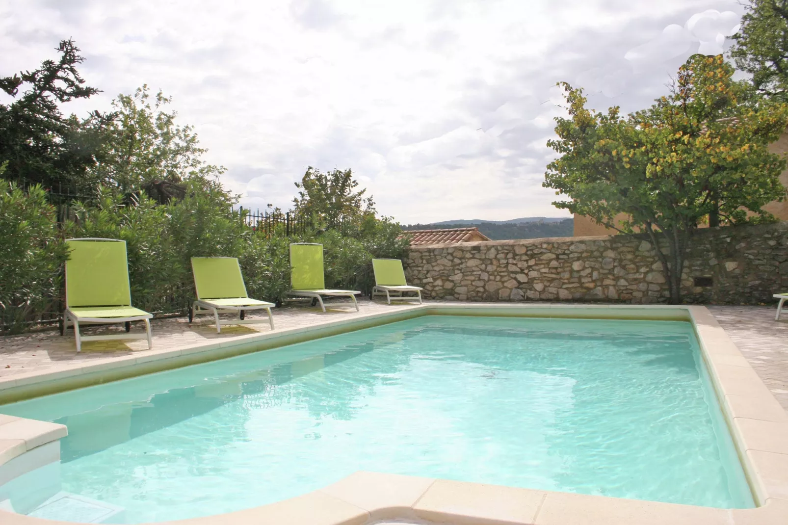 Petite maison-Pool