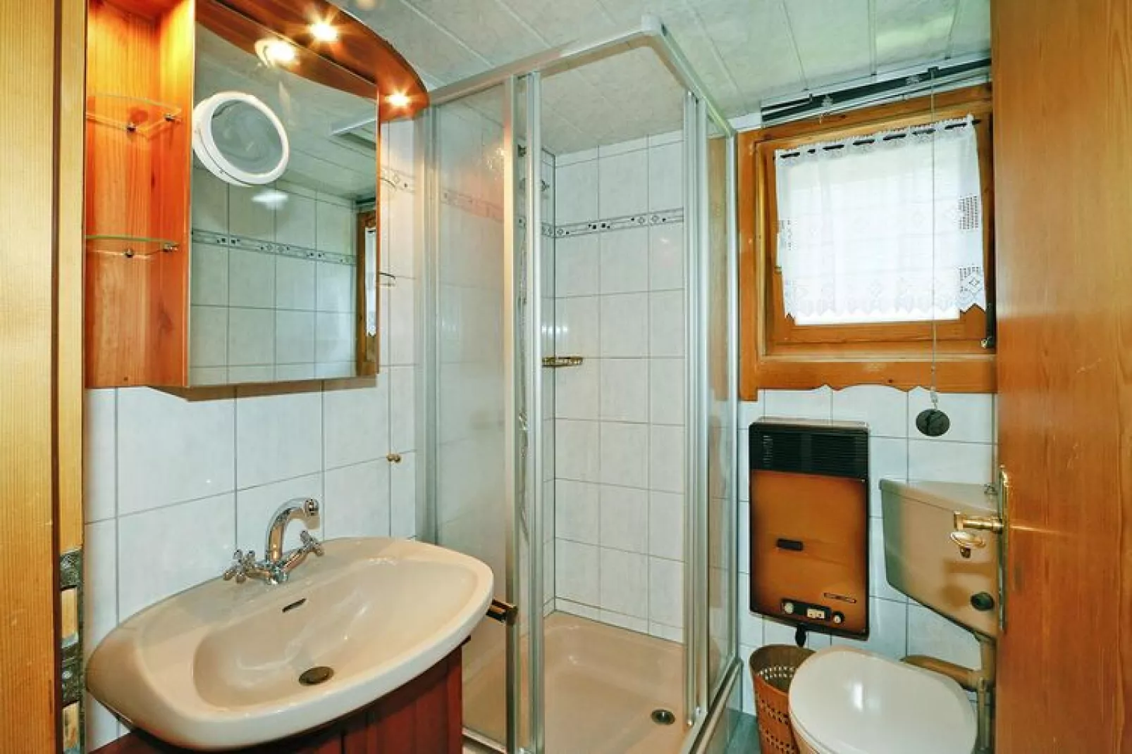Thaler Hütte - Gipfelstürmer-Bathroom