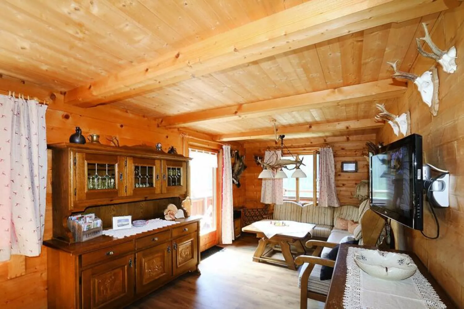 Thaler Hütte - Gipfelstürmer-Living room