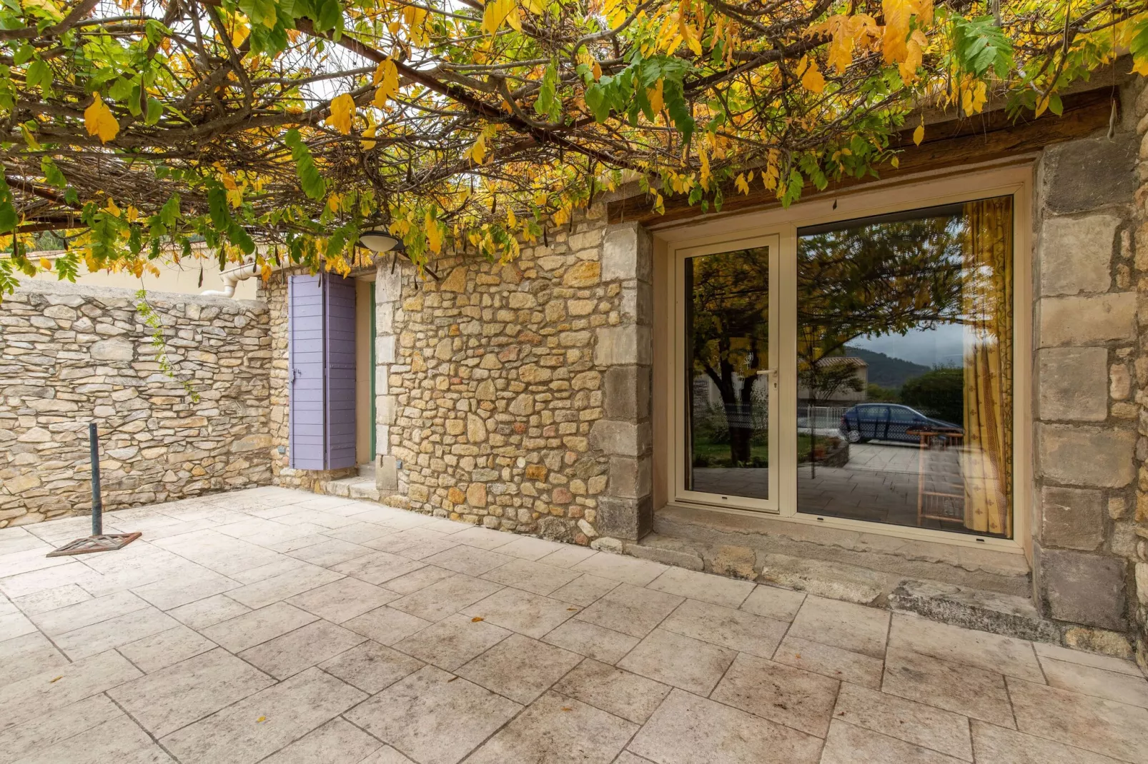 Petite maison-Exterior summer