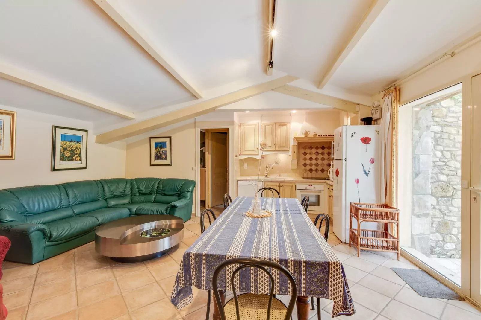 Petite maison-Kitchen