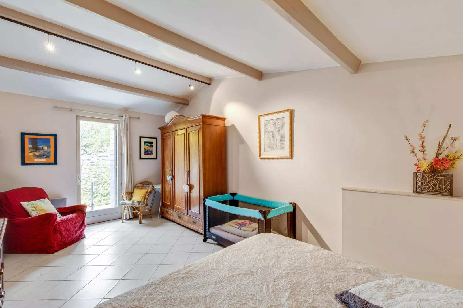 Petite maison-Bedroom