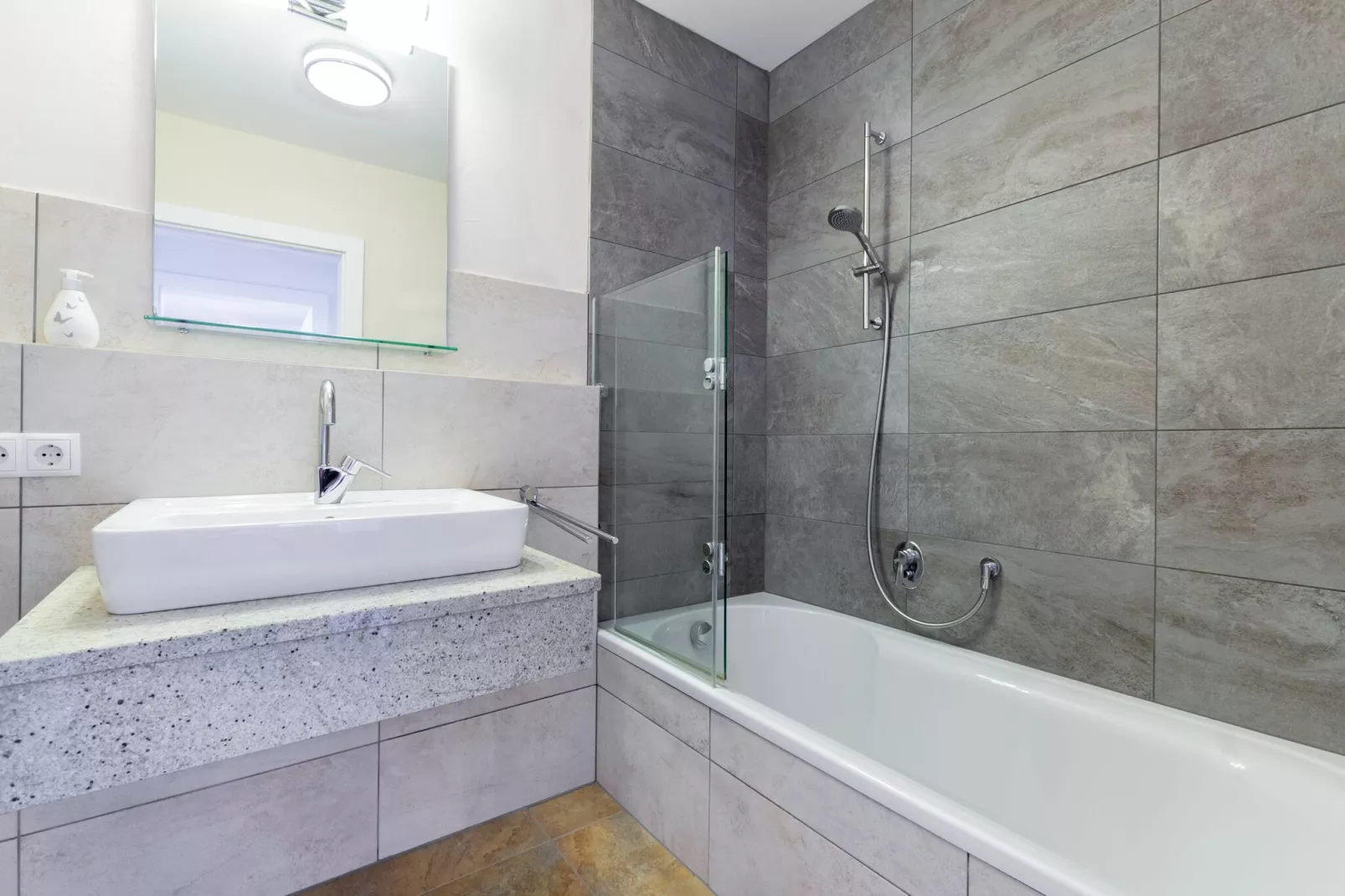 Panorama Chalet 16-Bathroom