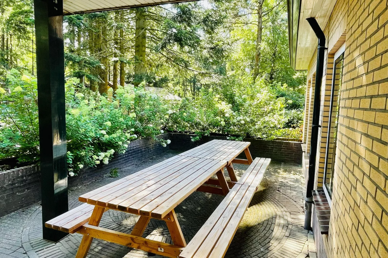 De grove Den-Balcon-terrasse
