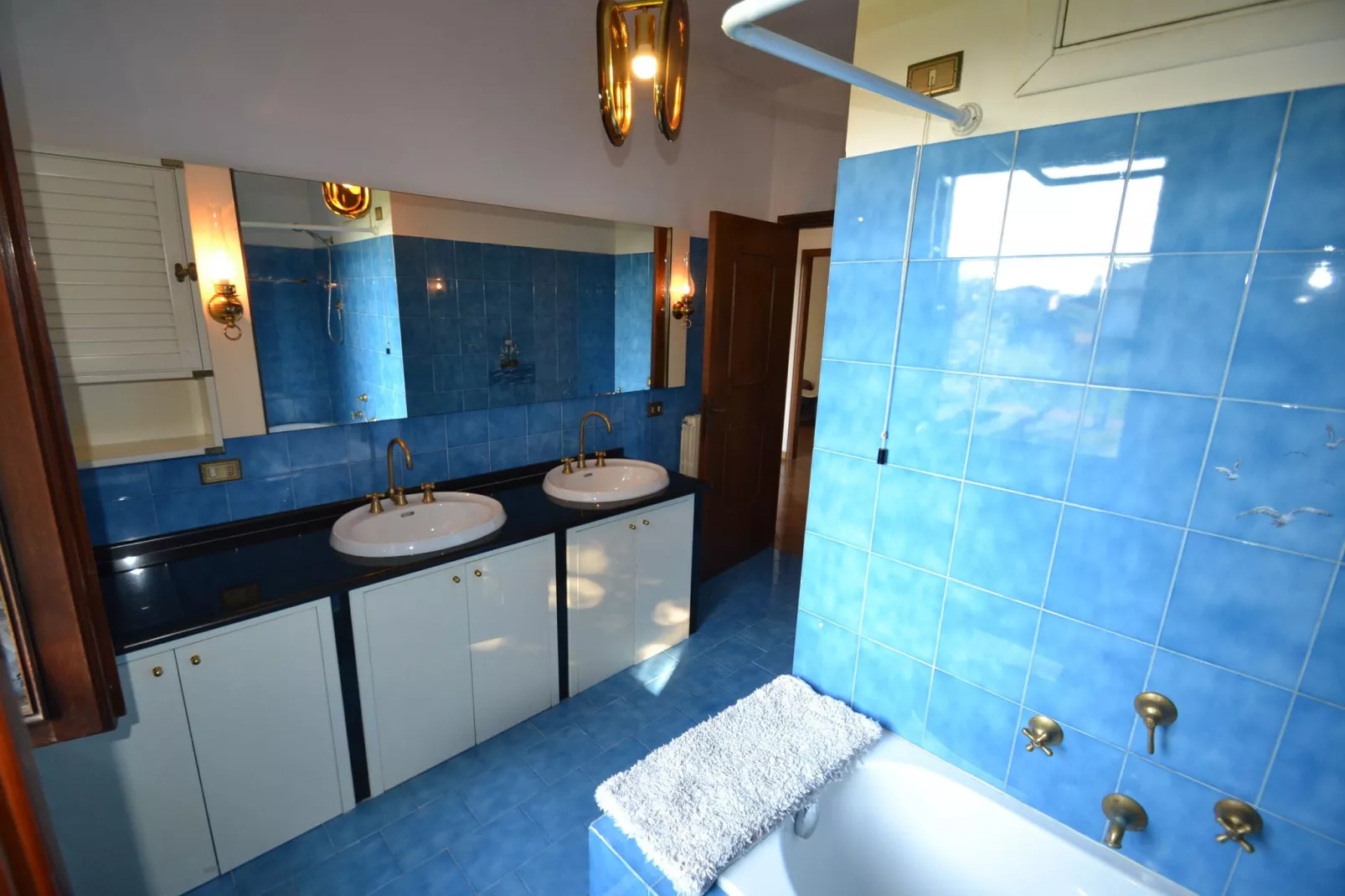 Serena-Bathroom