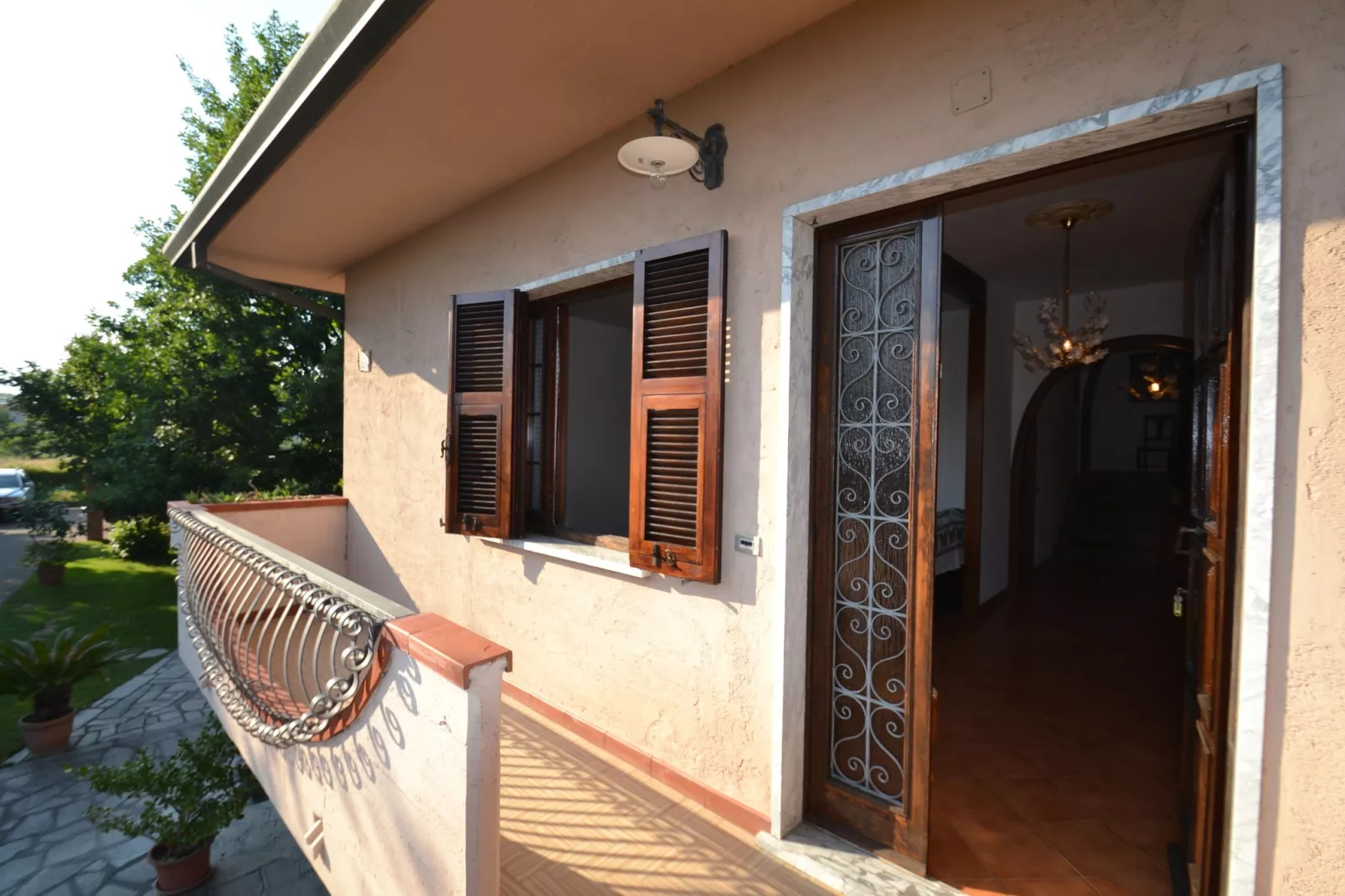 Serena-Terrace balcony