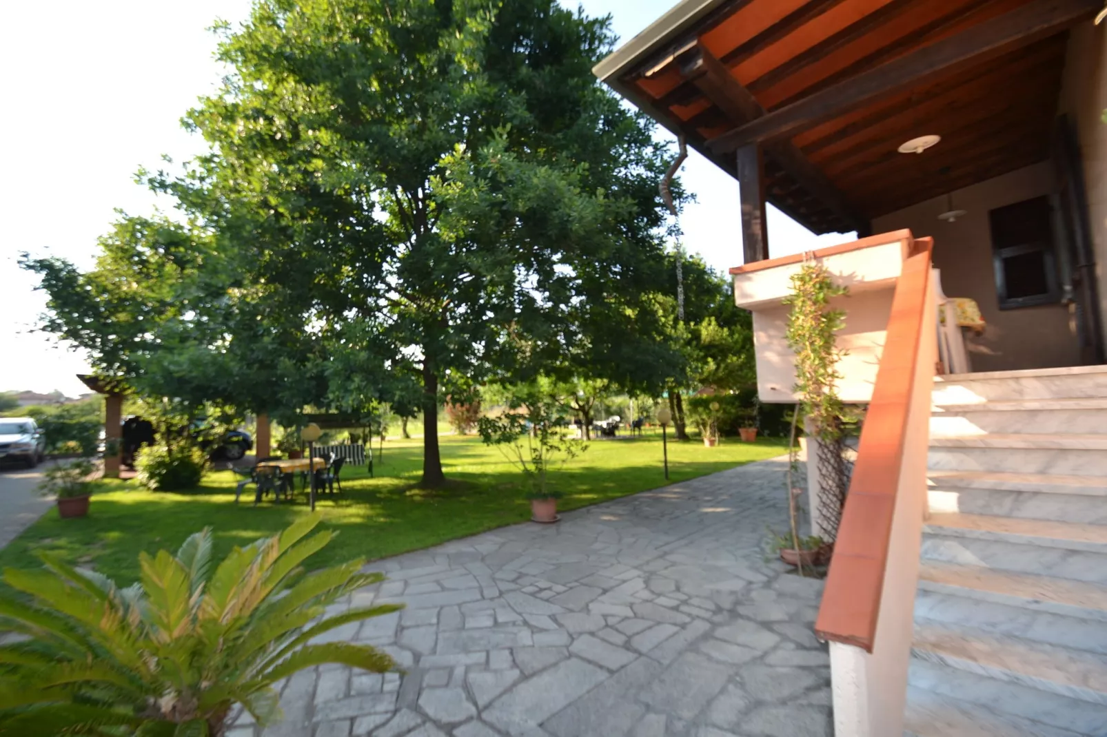 Serena-Gardens summer