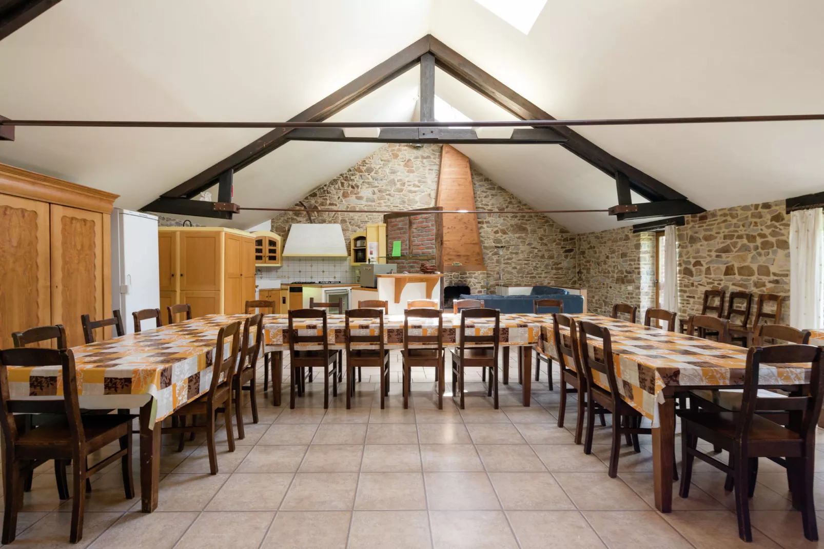 Aux Fleurs des Champs-Dining room