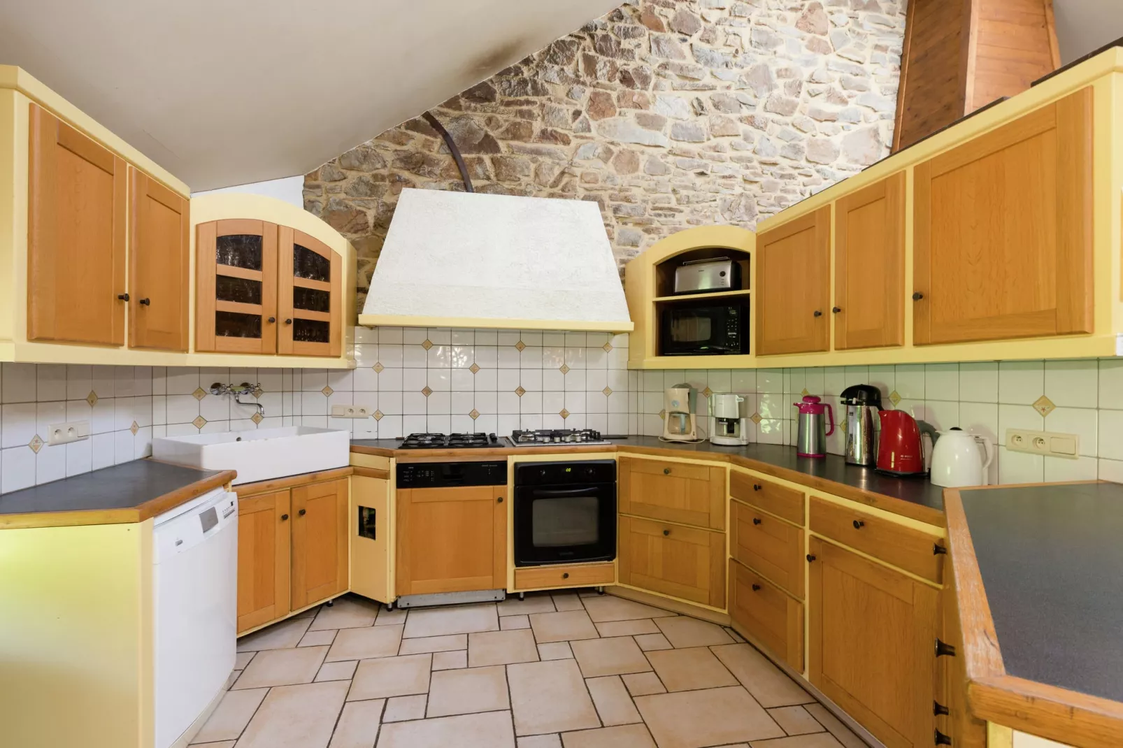 Aux Fleurs des Champs-Kitchen