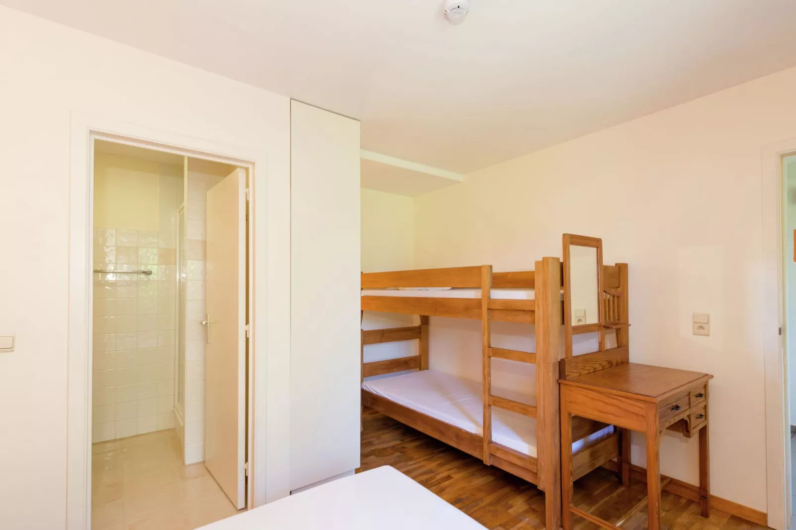 Aux Fleurs des Champs-Bedroom