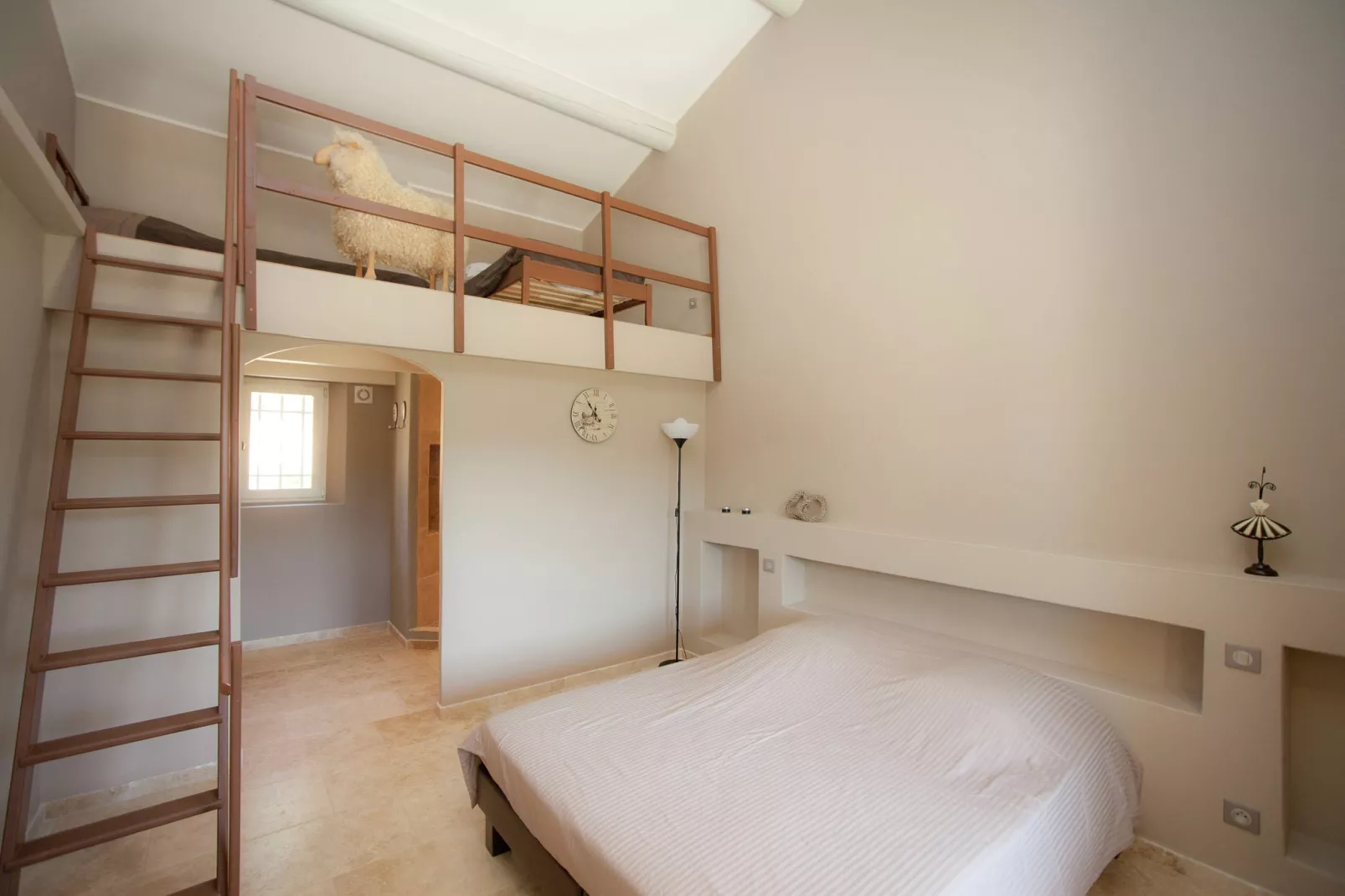 La Colline de Reves plus 3 gites-Bedroom