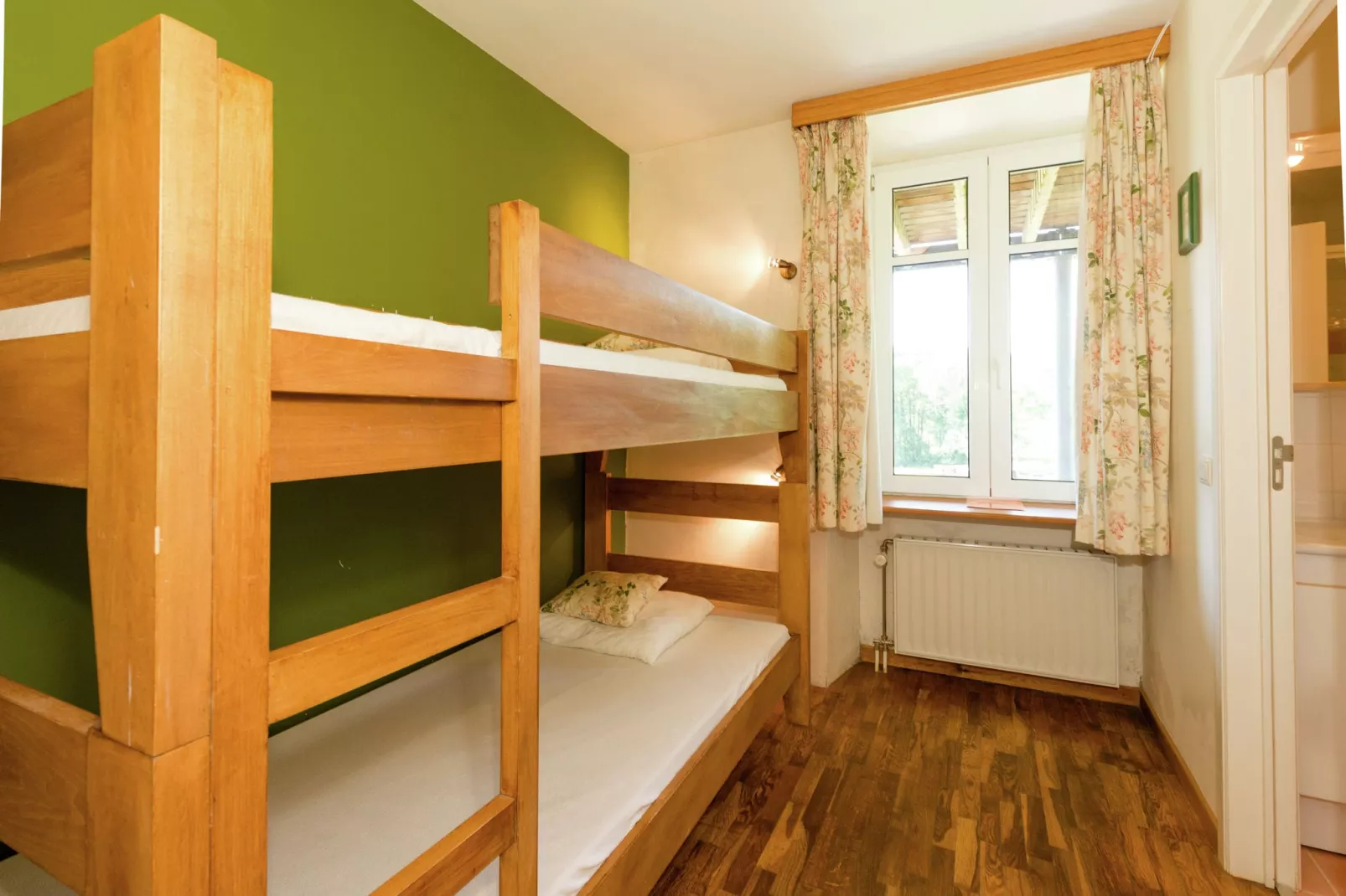 Aux Fleurs des Champs-Bedroom