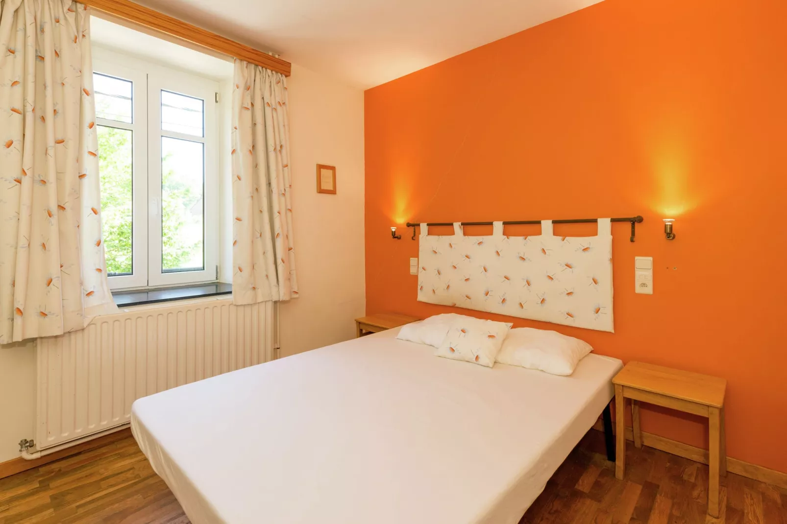 Aux Fleurs des Champs-Bedroom