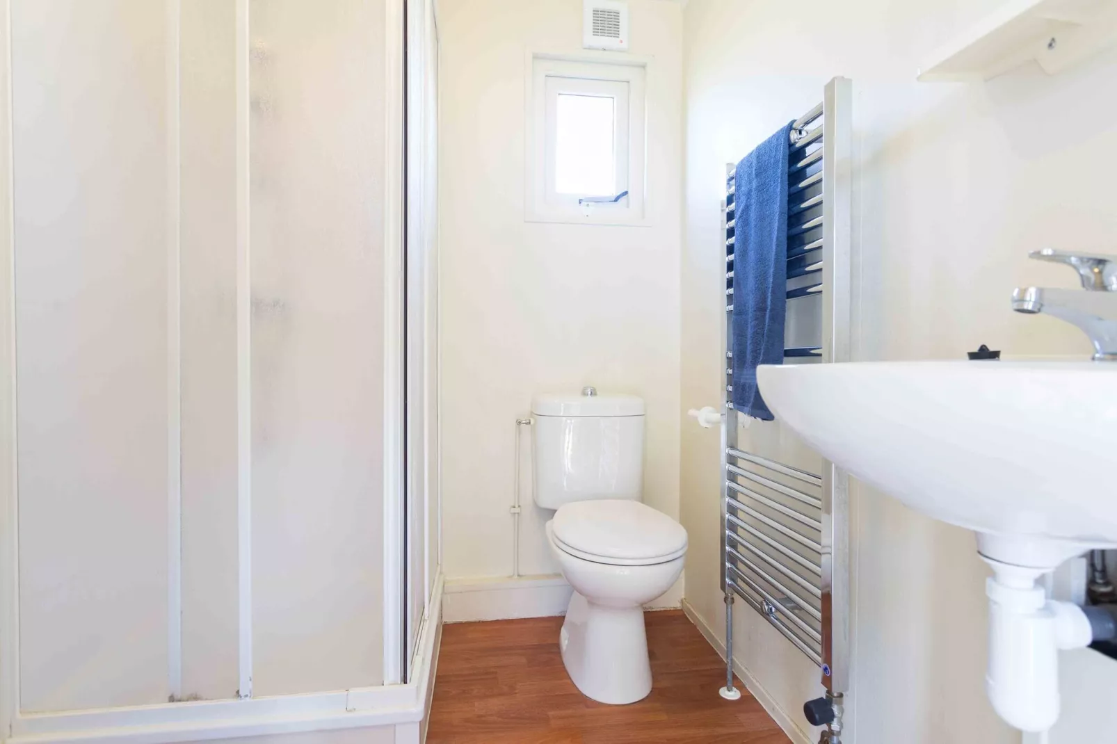 Chalet Basic 4 personen-Bathroom