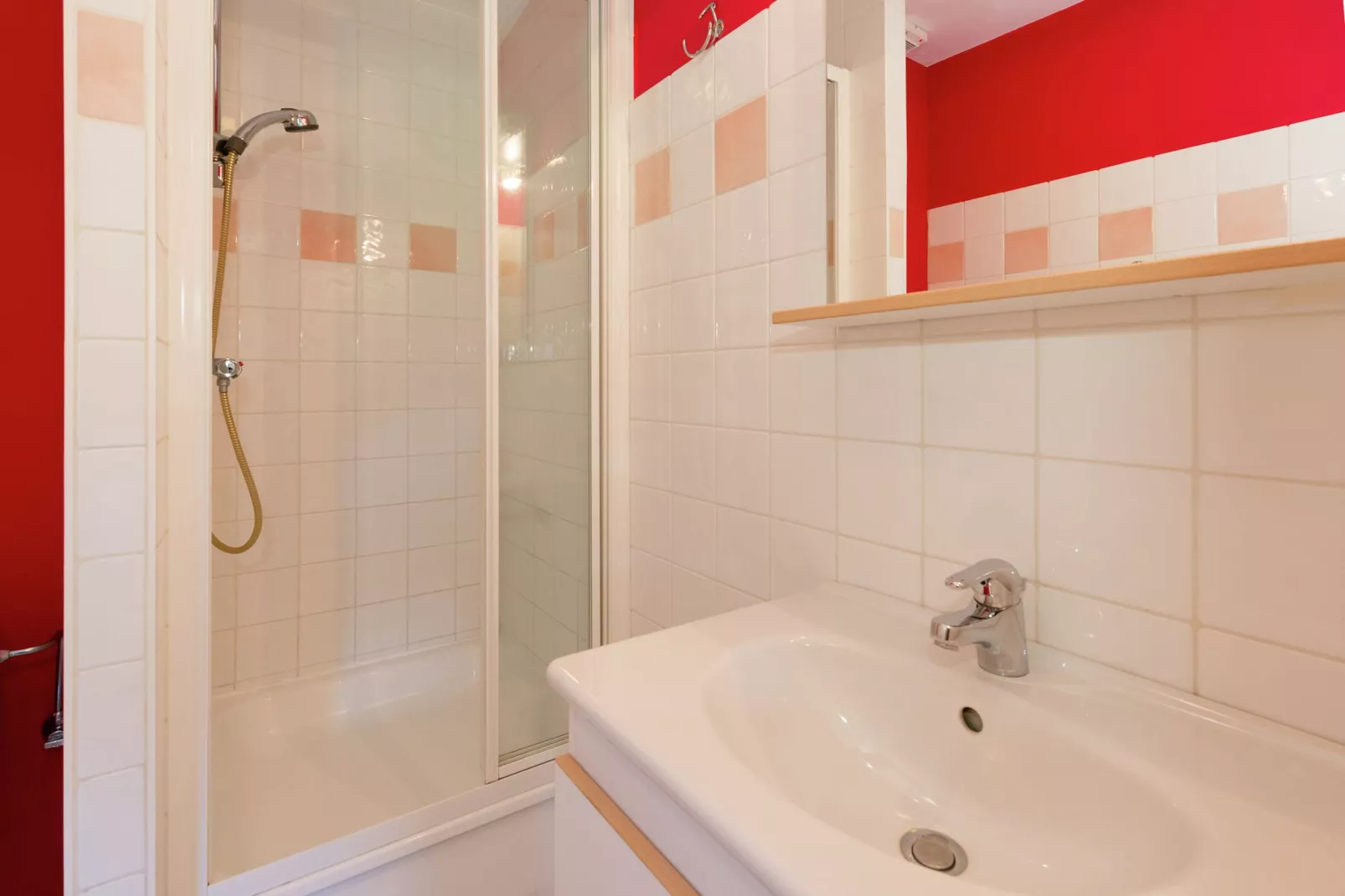 Aux Fleurs des Champs-Bathroom