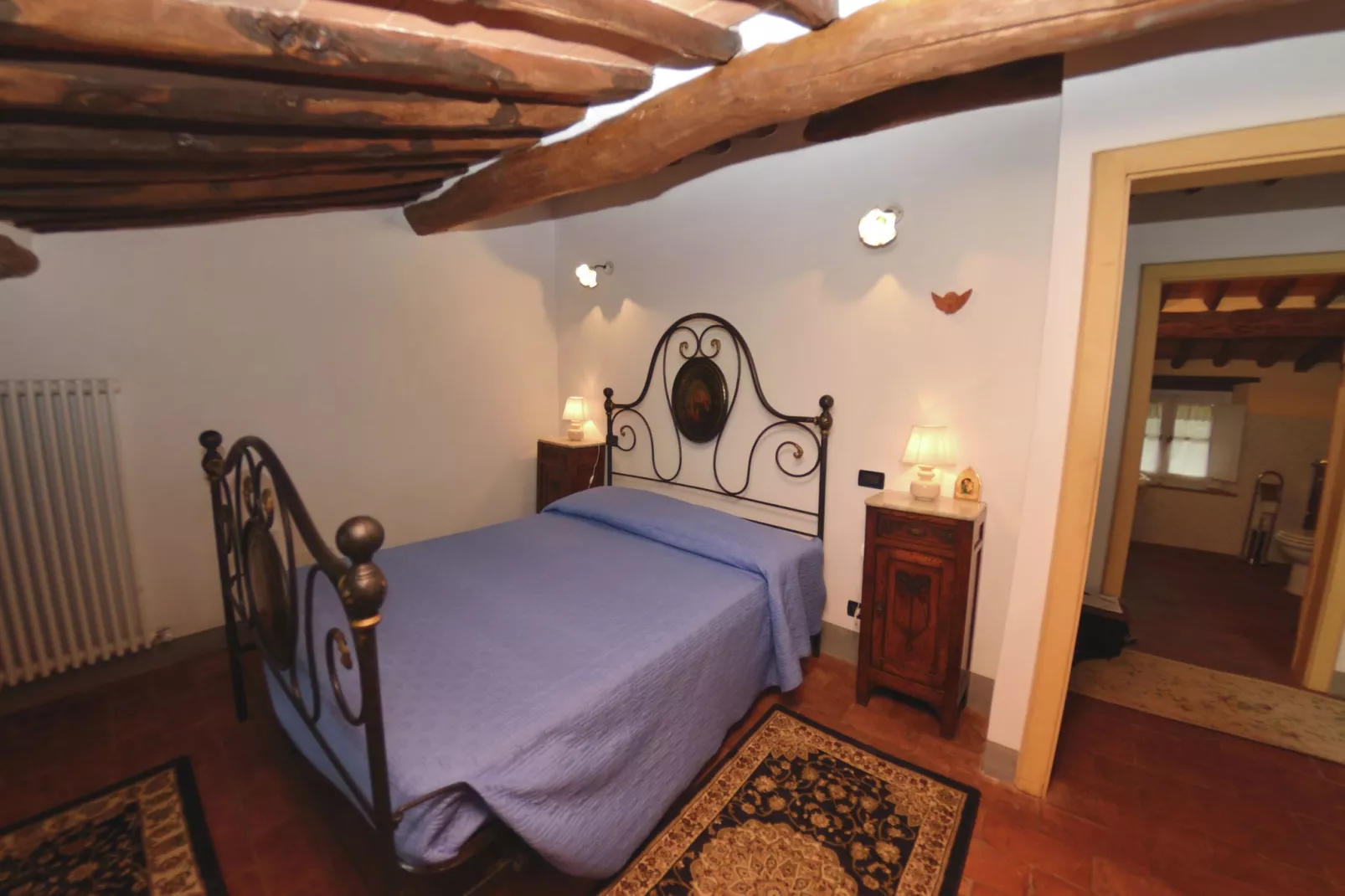 Max-Bedroom