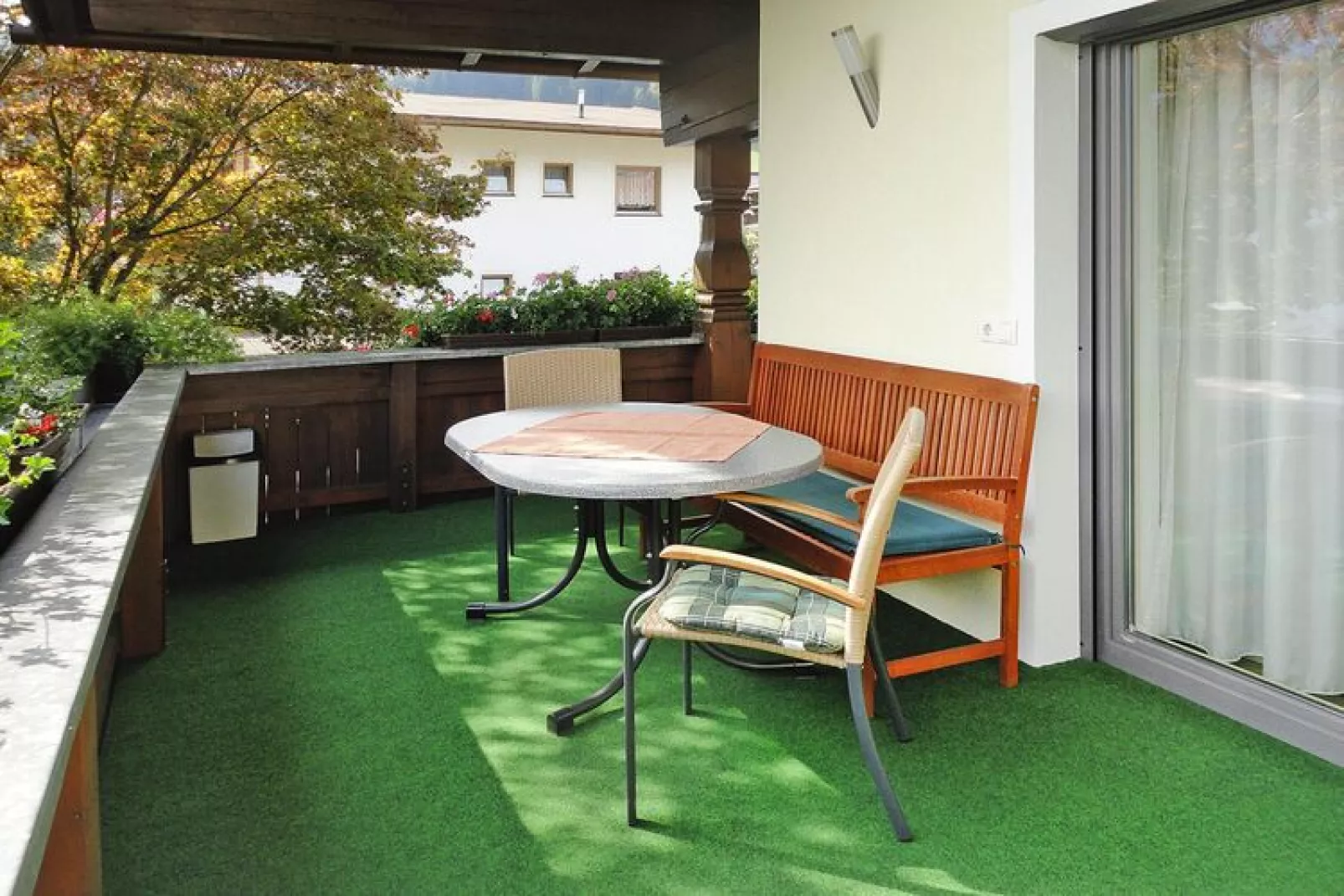 Haus Schwemberger-Terrace