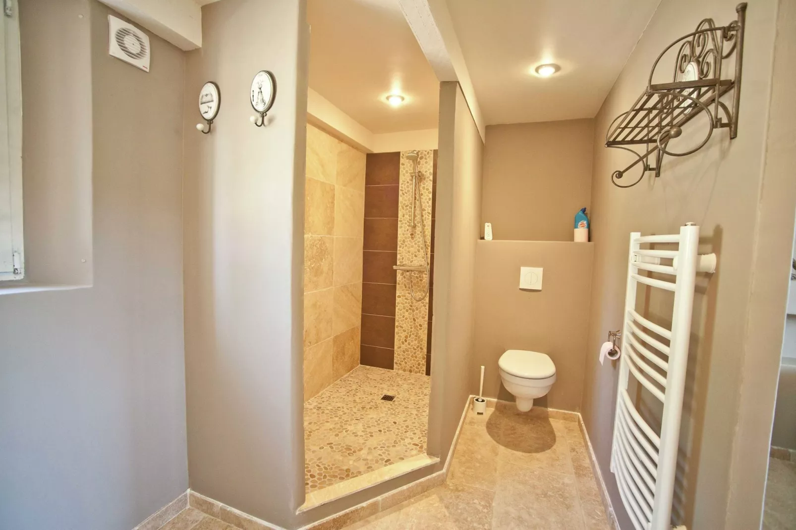 Colline de Rêve kamer 2 t/m 4-Bathroom
