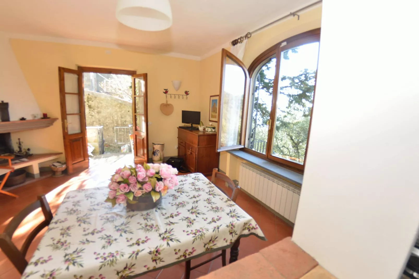 Cipressa-Dining room