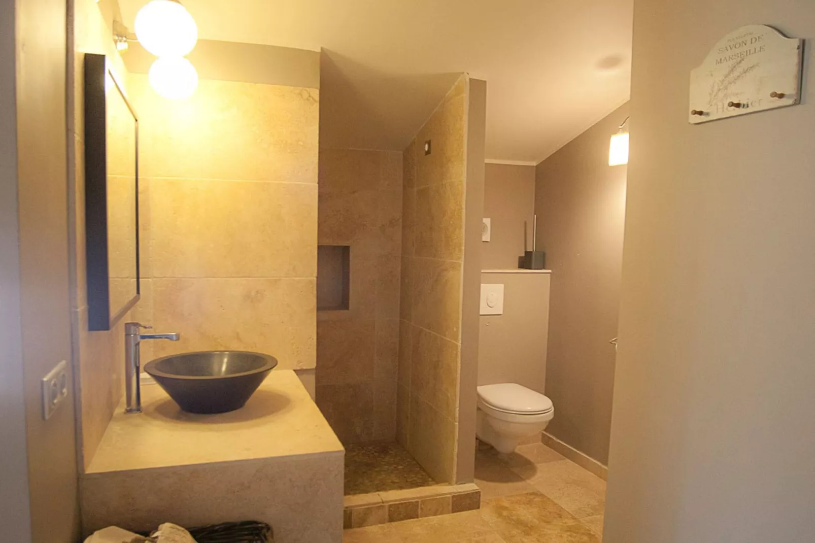 La Petite Colline-Bathroom