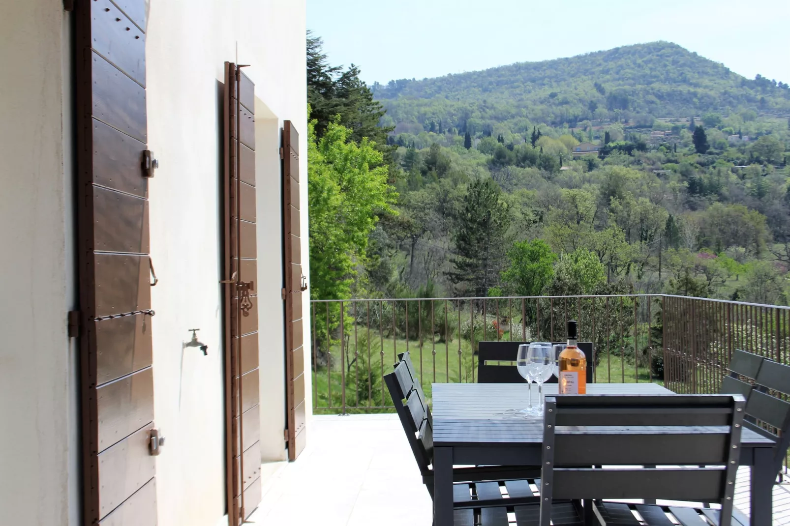 La Petite Colline-Terrace balcony