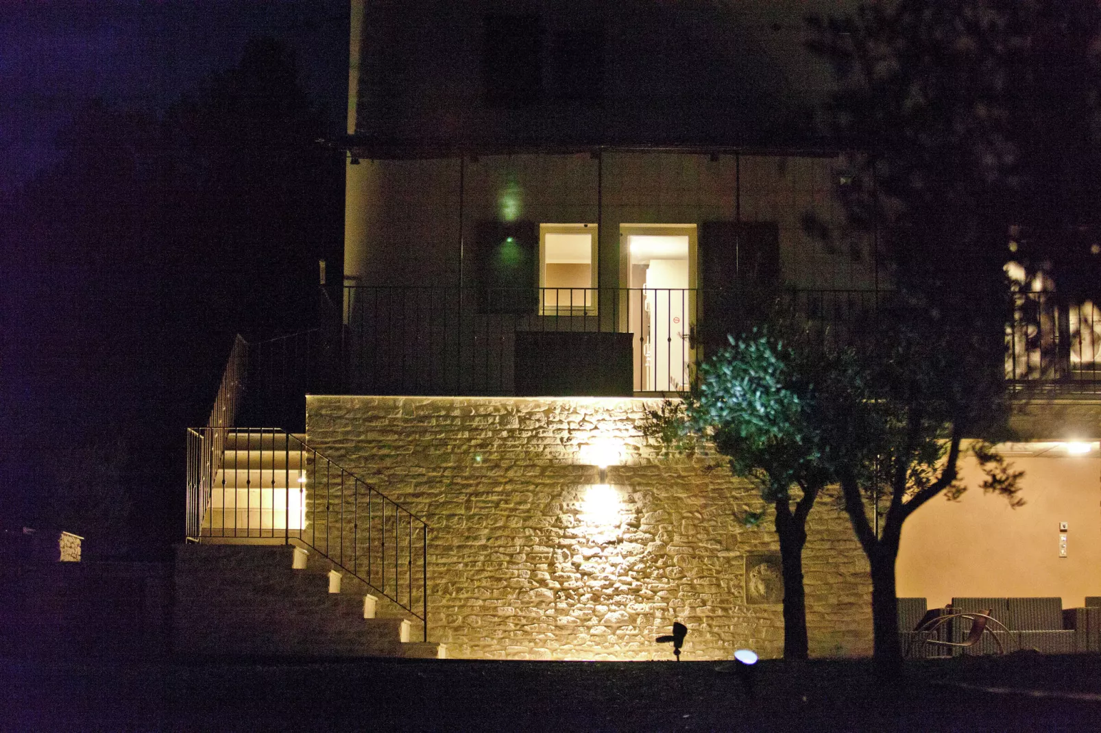 La Petite Colline-Exterior summer