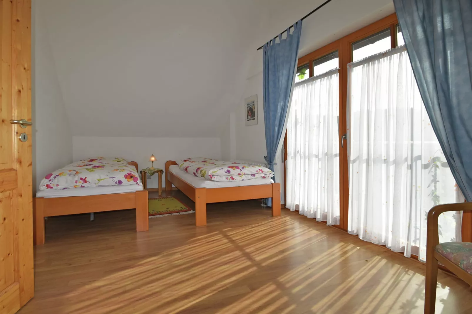 Im Rheintal-Bedroom