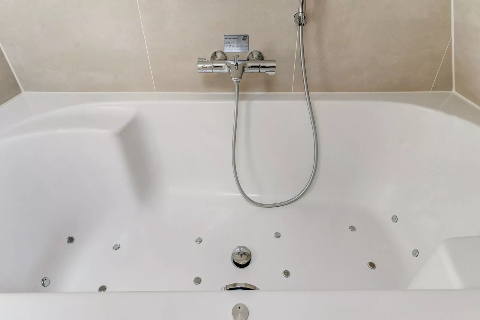 Villa Egmond-Bathroom