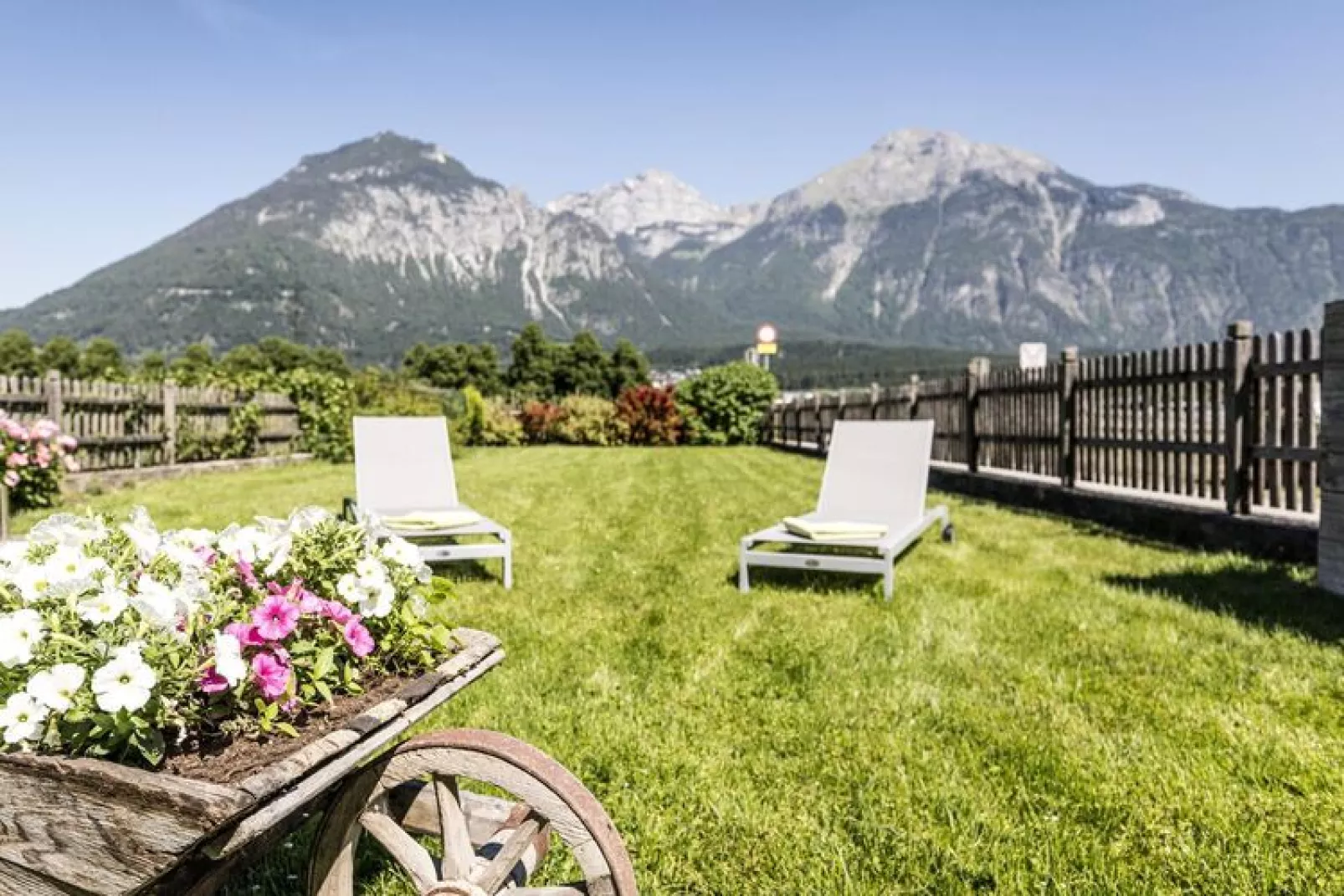 Das Sattlerhaus-Gardens summer