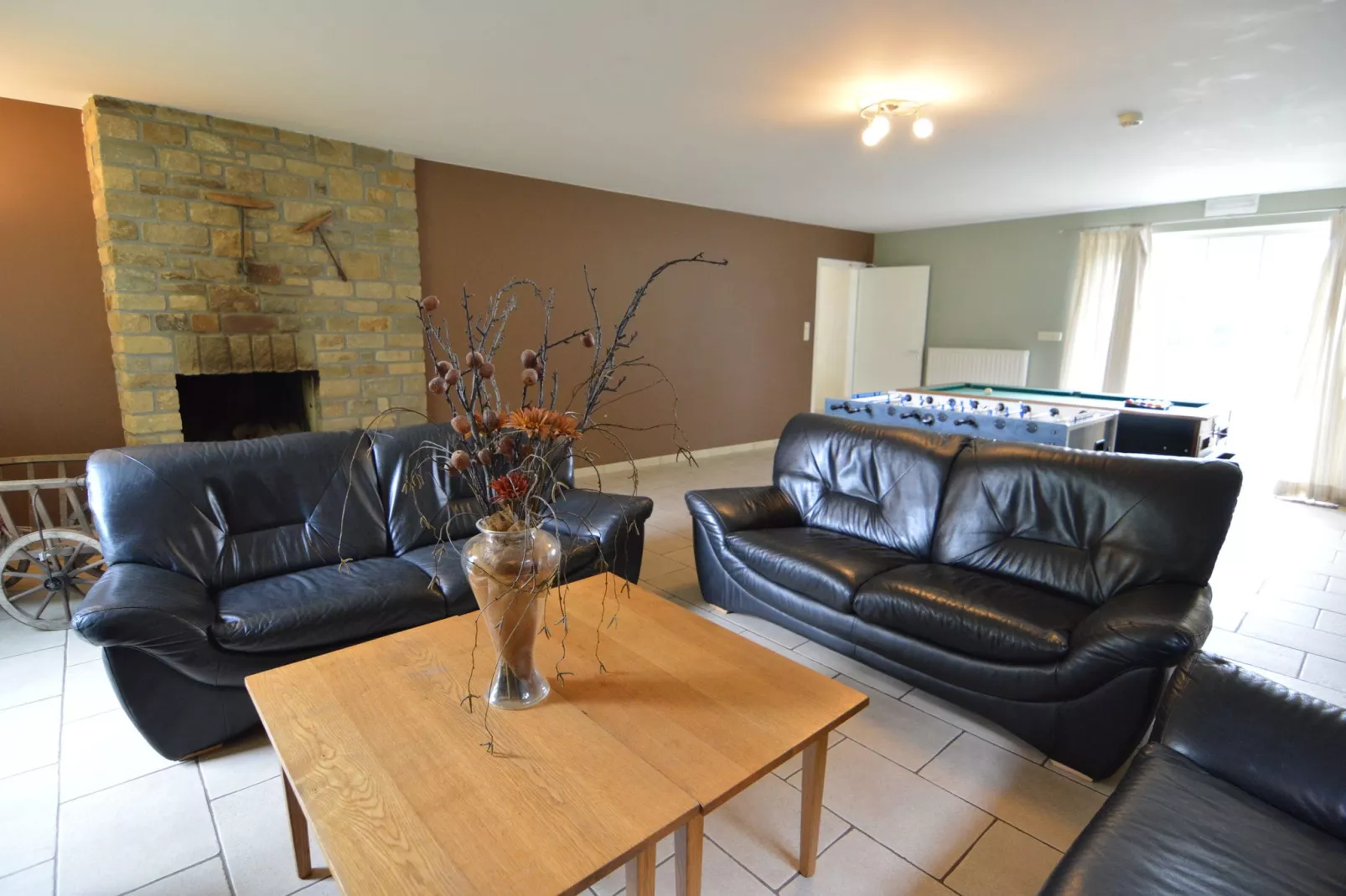 Aux Quatre Saisons-Living room