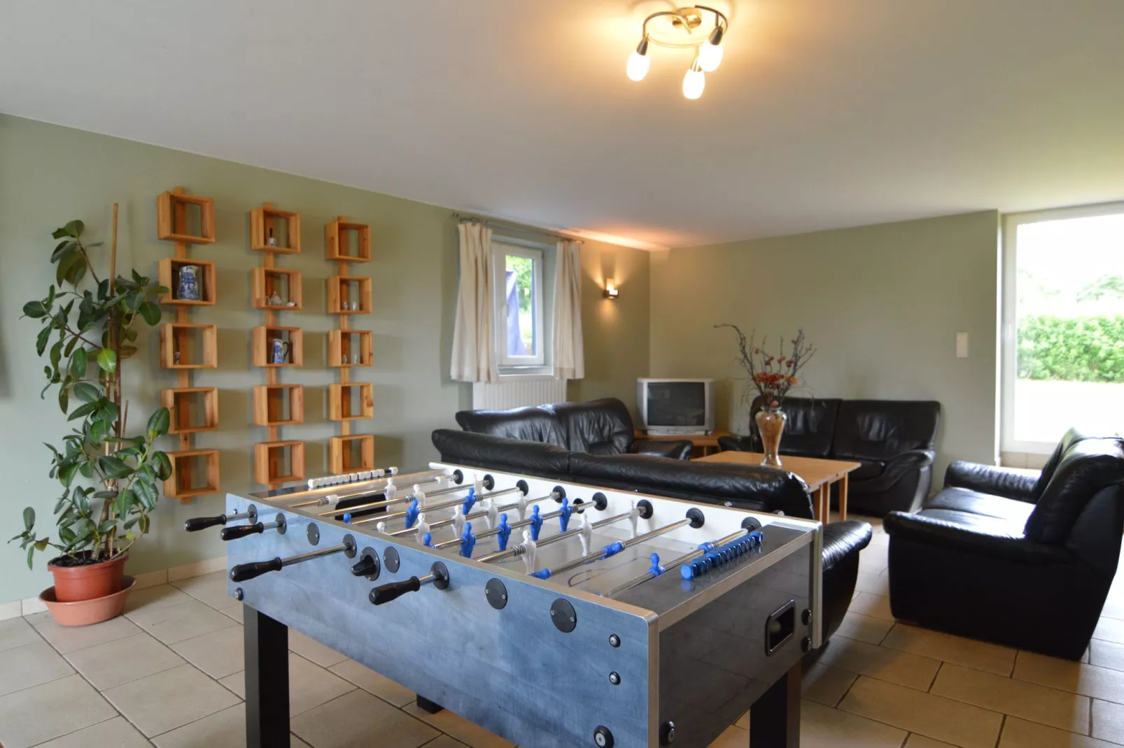 Aux Quatre Saisons-Living room
