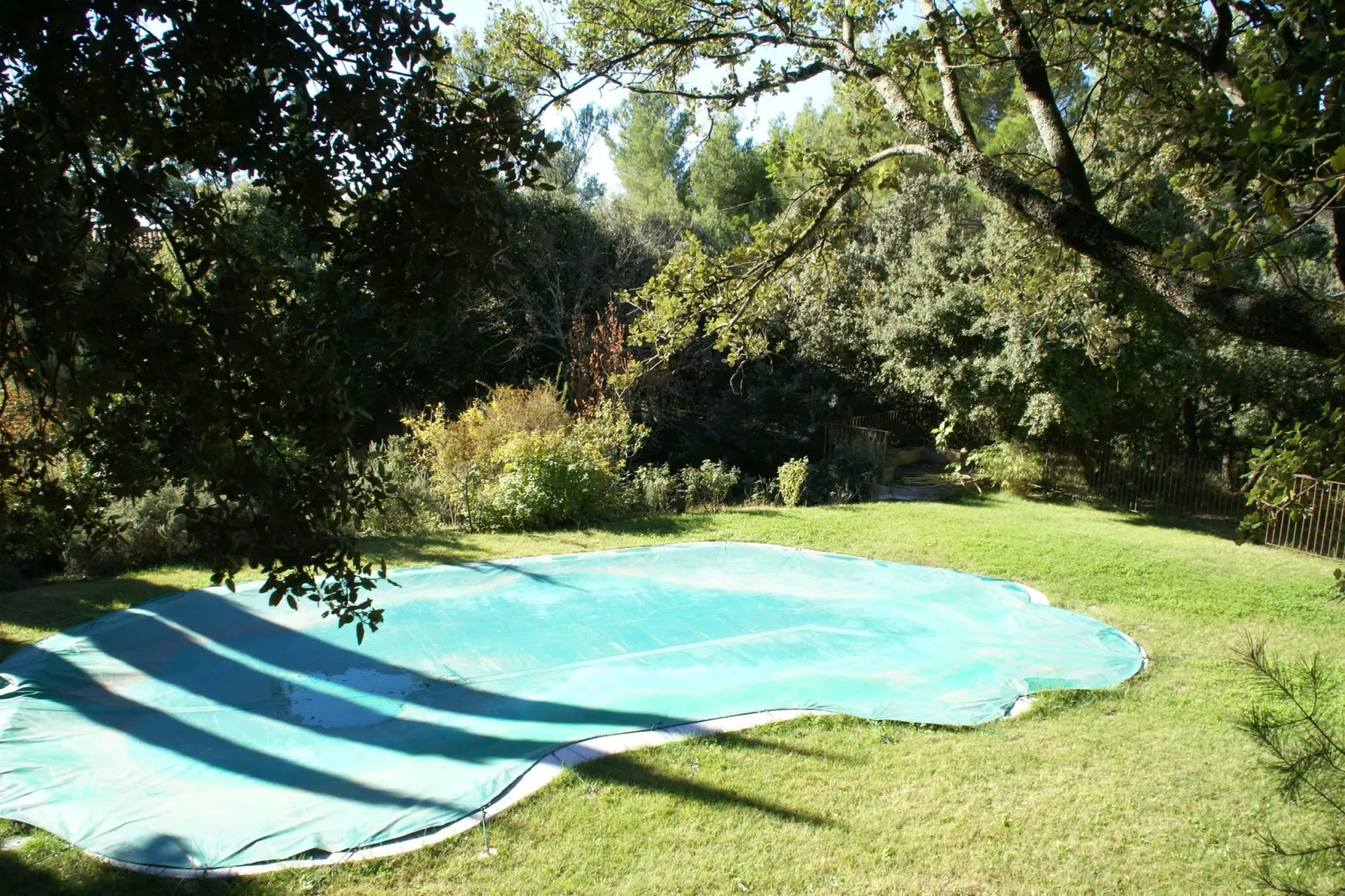 Crillon le Brave-Pool