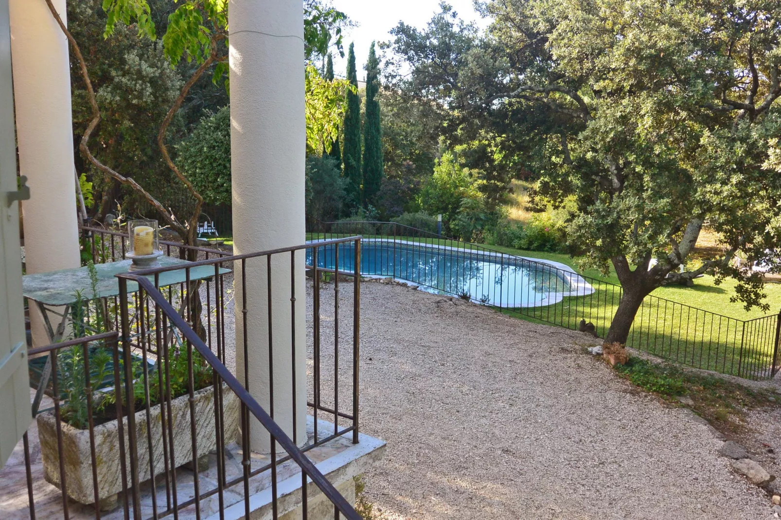 Crillon le Brave-Pool