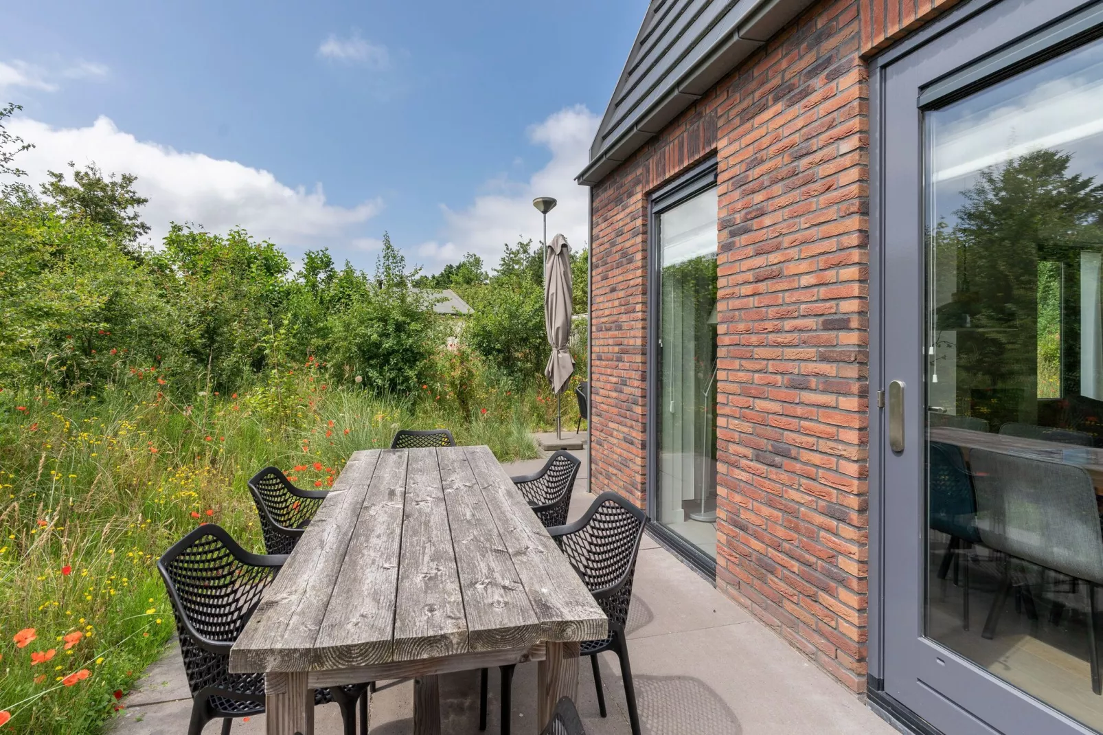 Waterland-Terrace balcony