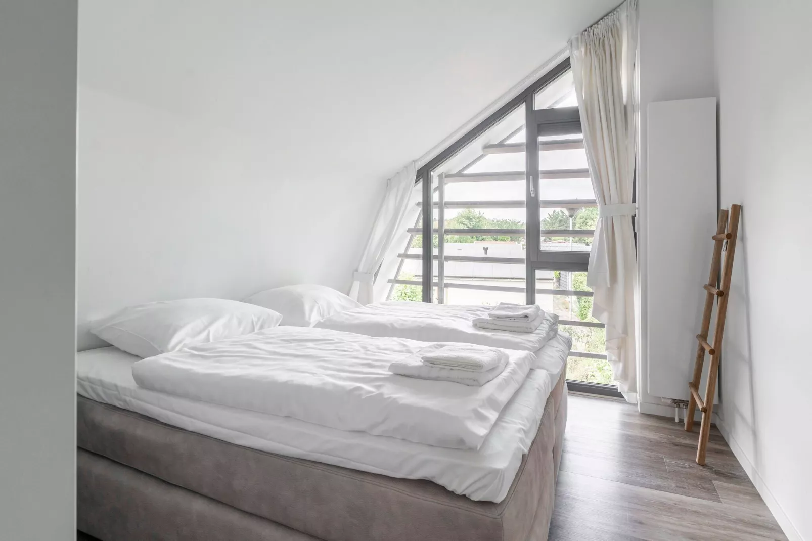 Waterland-Bedroom