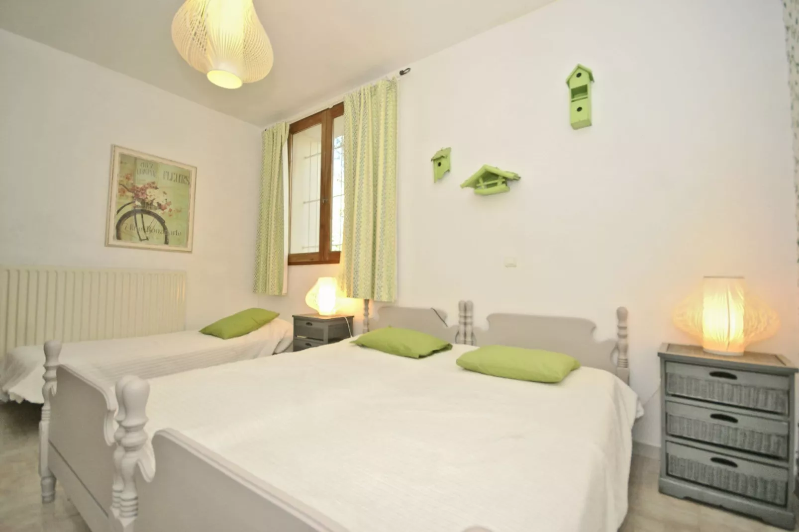 Crillon le Brave-Bedroom
