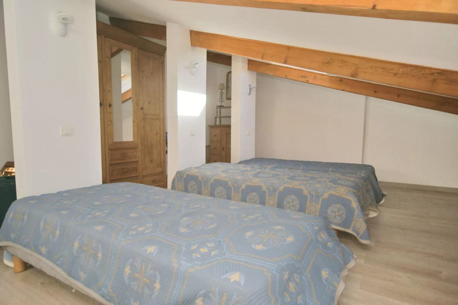 Crillon le Brave-Bedroom