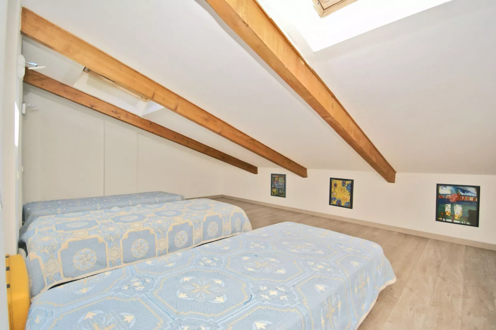 Crillon le Brave-Bedroom