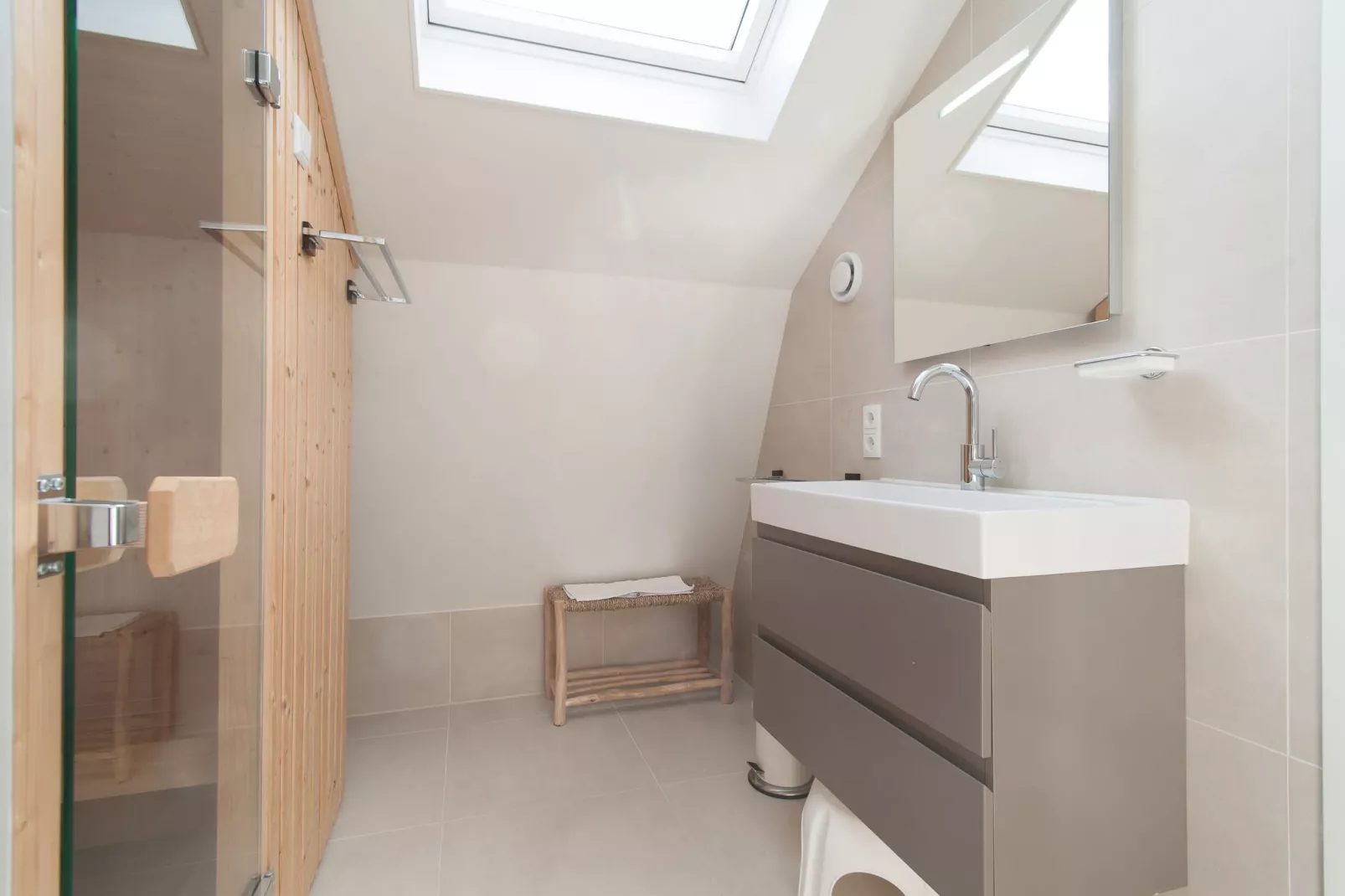 Waterland-Bathroom