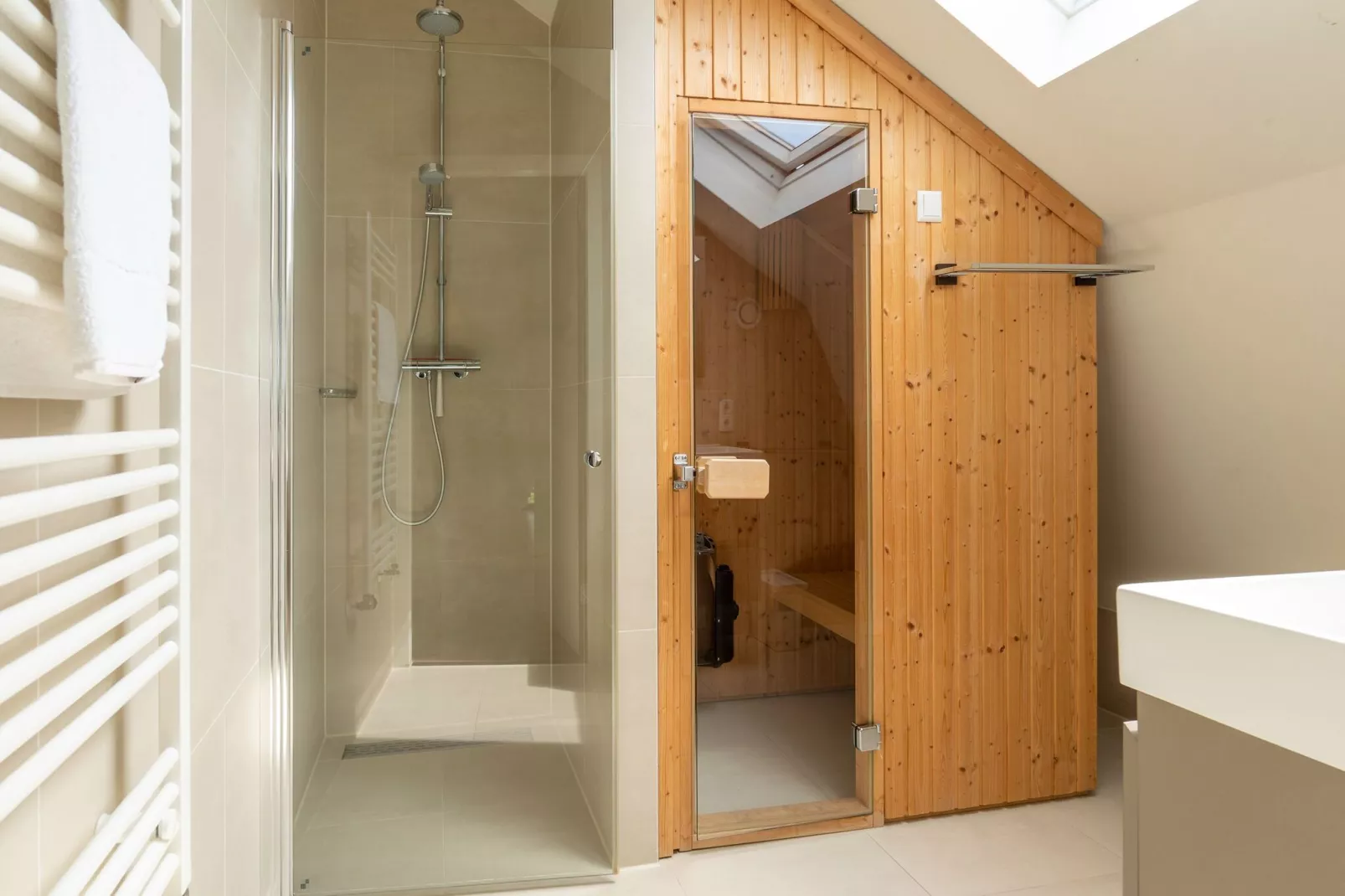 Waterland-Bathroom