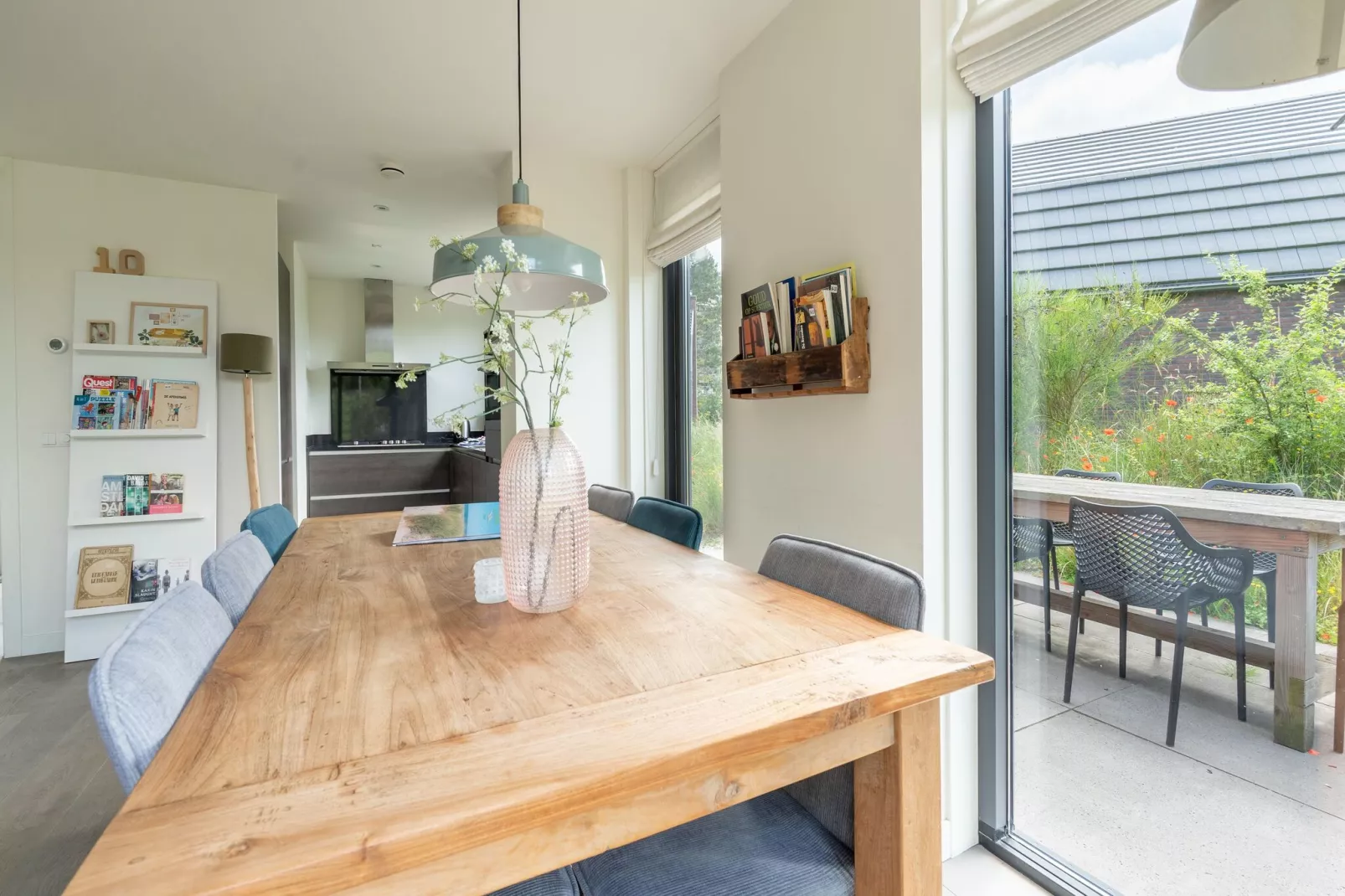 Waterland-Dining room