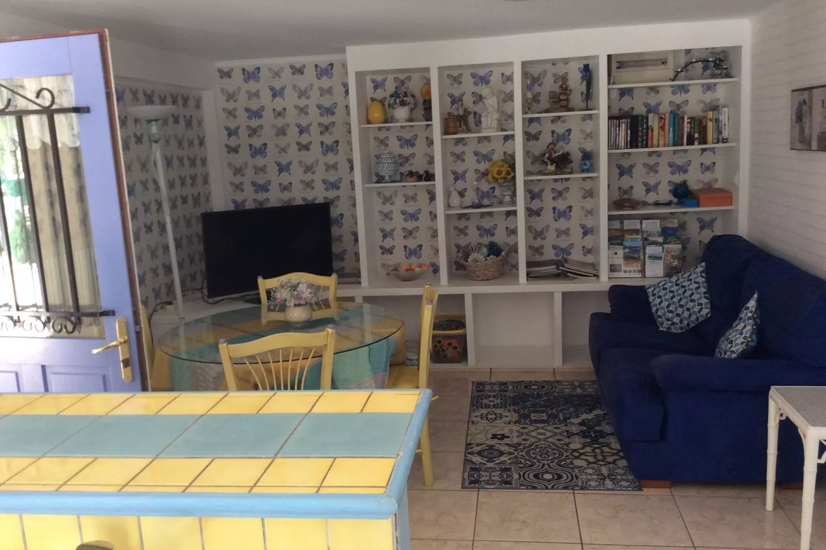 Mimosas-Living room