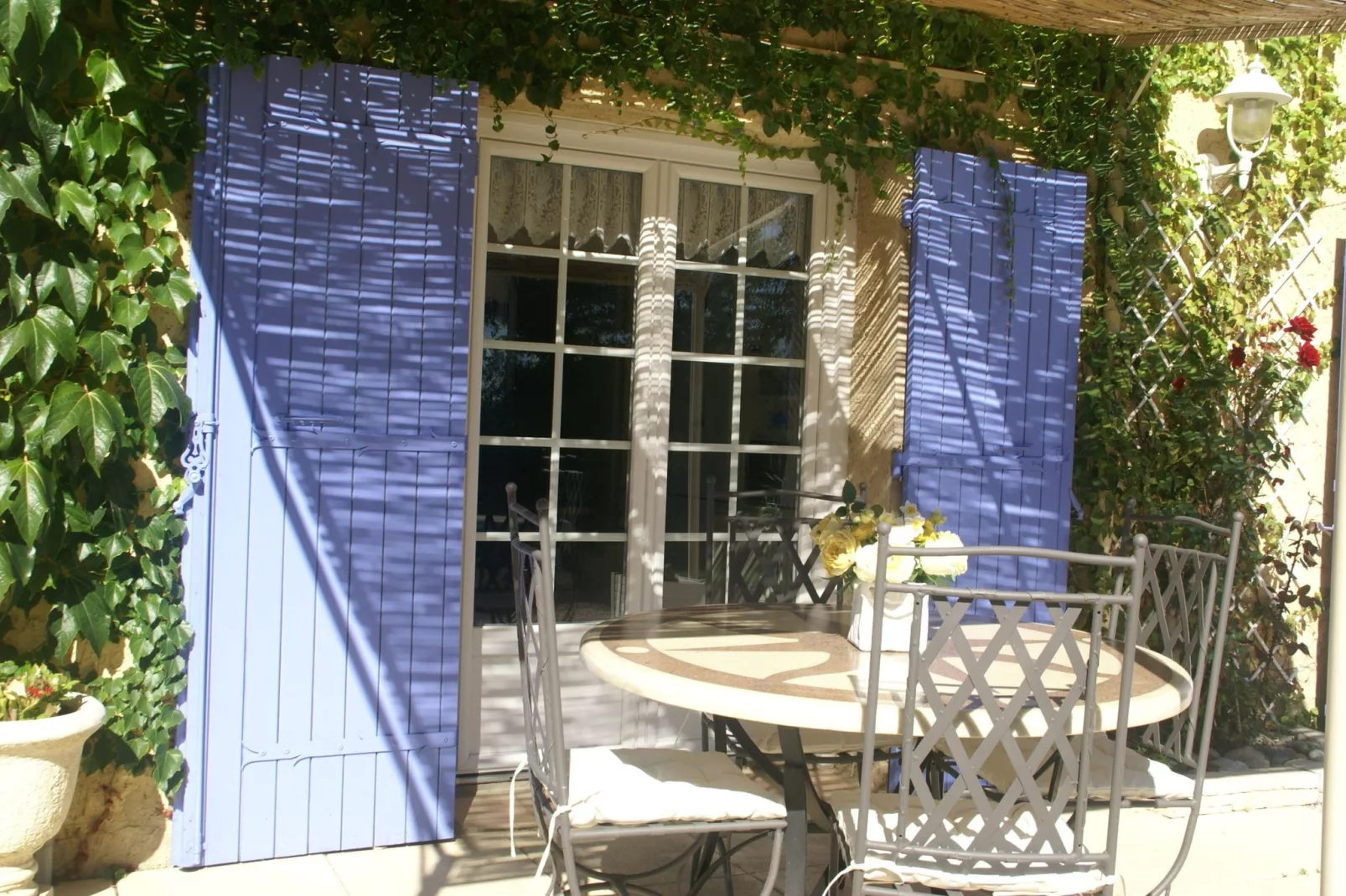 Mimosas-Terrace balcony