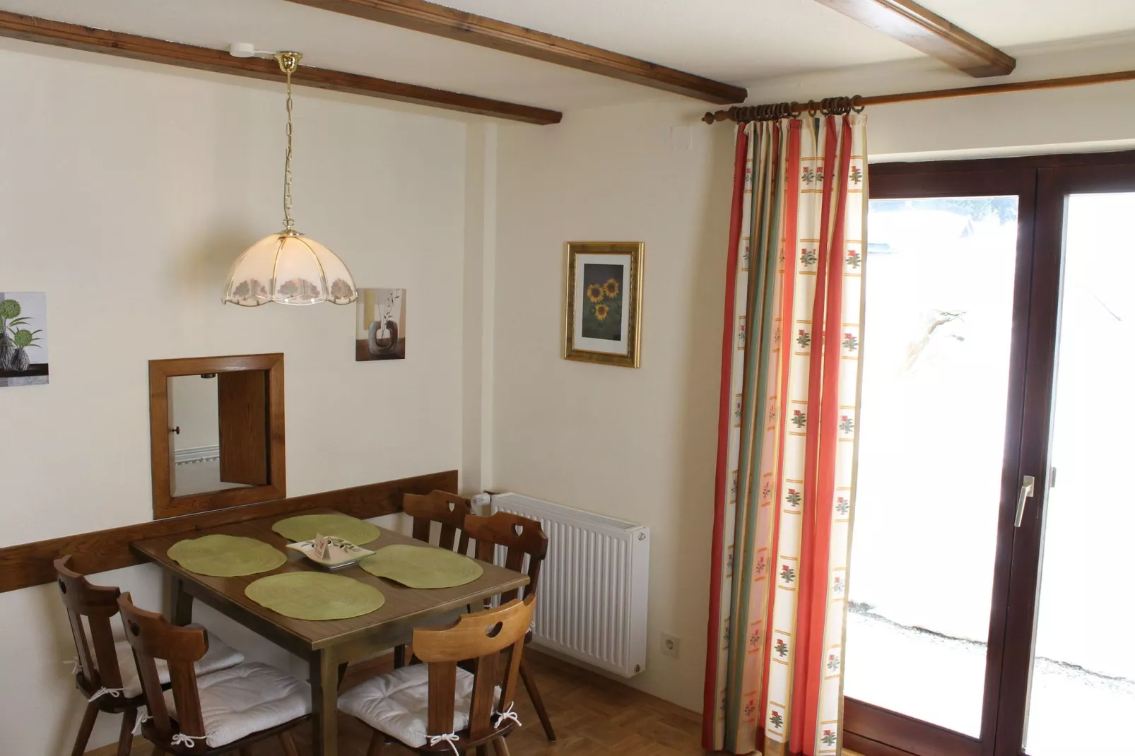 Appartement Sonnenalp-Living room