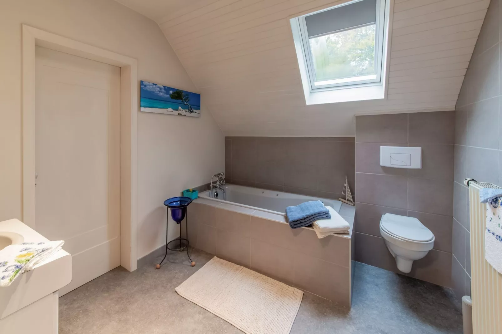 Charmante habitation avec Sauna infrarouge à Wirtzfeld-Bathroom